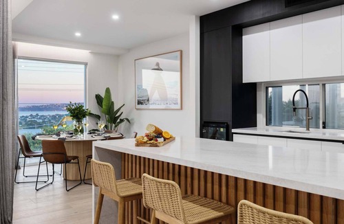 Dromana House | Palmira Retreat | Pool, Spa & Views