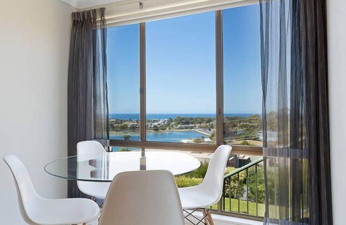 Merimbula Apartment | Panoramic Townhouses By Lisa (Deluxe Front Apartment- Pet Friendly) 1+night