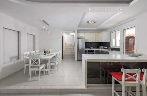 Kiotari Villa | Paradise Beach I - Three Bedroom Villa, Sleeps 6