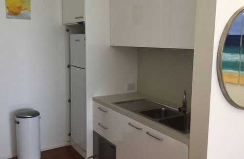 Hawks Nest Apartment | Paradise by the Beach