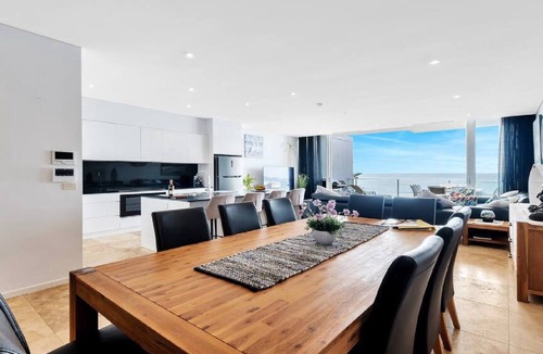 The Entrance North House | Paradise Penthouse; Beach Front Style and Luxury.