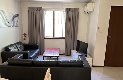 East Victoria Park Apartment | Parkline Perth One Bedroom Apartment Deluxe -Great Location, Small Quiet Gated
