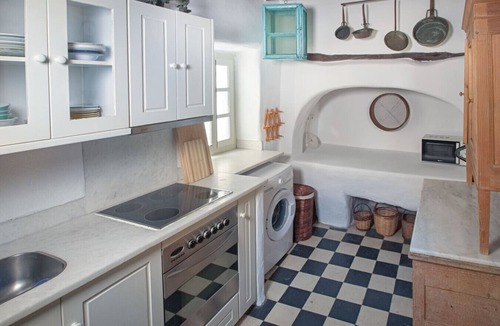 Parikia House | Paros House of the Arts