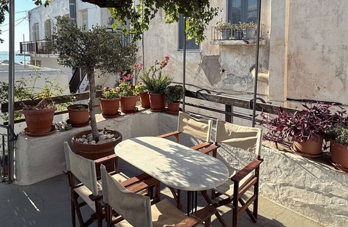 Parikia House | Paros House of the Arts