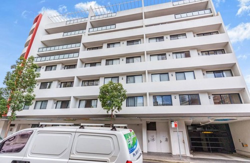 Parramatta Apartment | Parramatta Gem 2BR 2BA with Private Outdoor Space