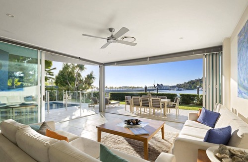 Hamilton Island Apartment | Pavillions 17 Hamilton Island - Waterfront with private pool, golf buggy and transfers