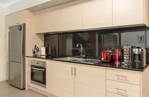 Shailer Park Apartment | Peace & quiet on the Kimberly Plateau.