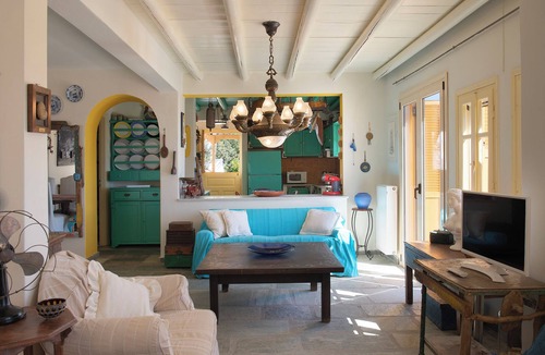 Ydrousa House | Peaceful Cycladic Villa, Andros, Large Pool, Aegean Views, 5 mins from the port