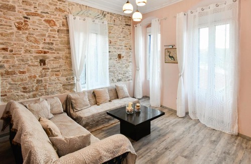Mitilinii Apartment | Peaceful Getaways in Samos