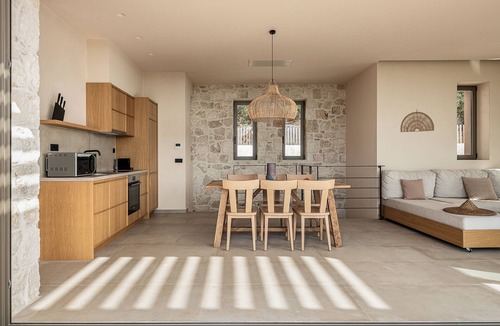 Limeniskos Villa | Peaceful Melissa Villas,2 pools, 5 BR, BBQ