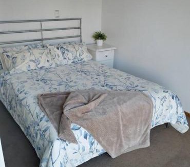 Sandford Villa | Peaceful Pet Friendly 1 bedroom cottage on 1 acre