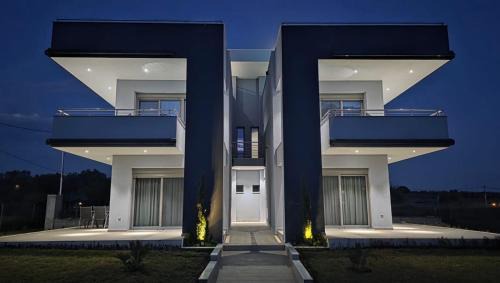 Paralia Dionysiou Villa | Pearl Luxury Suites