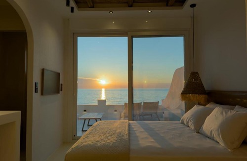 Taxiarchis Hotel | Pelagos Seaside Retreat Naxos