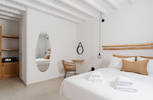 Xilokeratidi Hotel | Penelope Village Mykonos by Mr and Mrs White