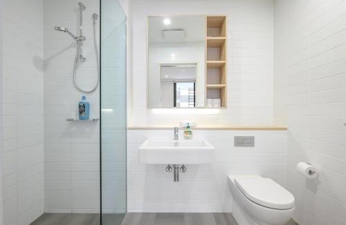 Penrith Apartment | Penrith 2Br apt close toTrain station Shopping