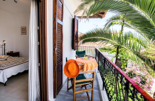 Potos House | Pension Aldebaran