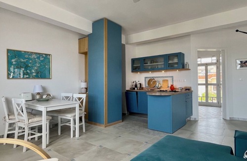 Karystos Apartment | Penthouse Amalía - central, stylish, quiet