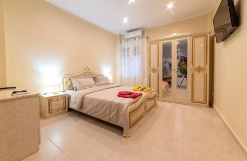 Athens Villa | Penthouse Oasis