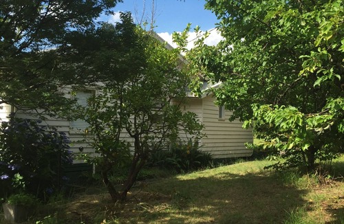 Mount Beauty House | Perfect as a Falls Creek base camp. Pet friendly.