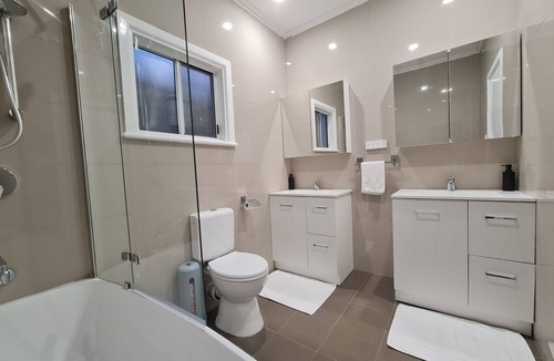 Oberon House | Perfect escape check in Friday 1pm checkout Sunday 6pm
