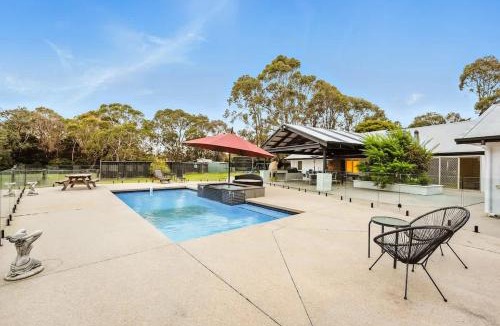 Cranboune South House | Perfect Family Getaway in Cranbourne South