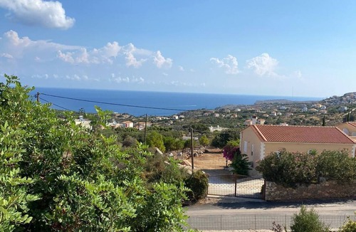 Plaka Villa | Perfect Holiday Getaway