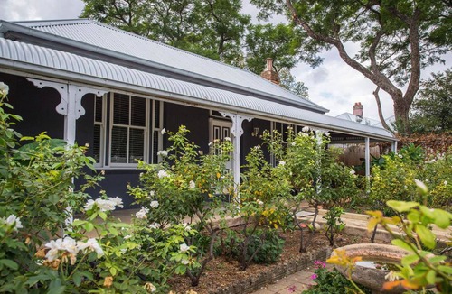 Scone House | Perfect Location for Leisure or Business - Right in the main street