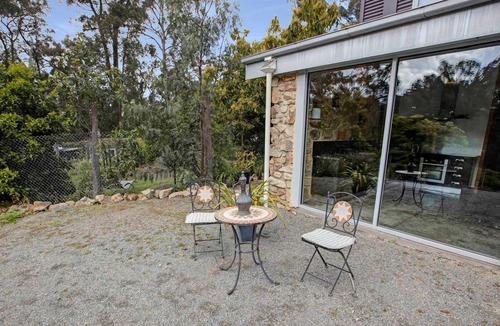 Bruthen House | Perfect property for those looking for a tranquil and unique retreat