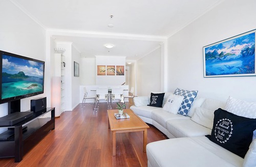 Ultimo Apartment | Perfect Pyrmont penthouse with Sydney Tower View