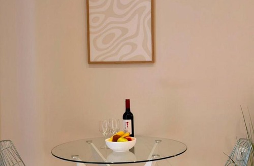 Aigaleo Apartment | Pergamou Base