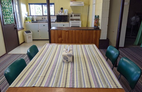 Second Valley House | Periwinkles - two kitchens, two bathrooms, family and pet friendly!