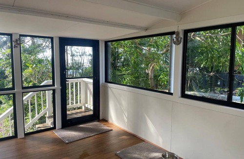 Toogoom House | Pet friendly beachfront home in Hervey Bay. Sleeps 8.