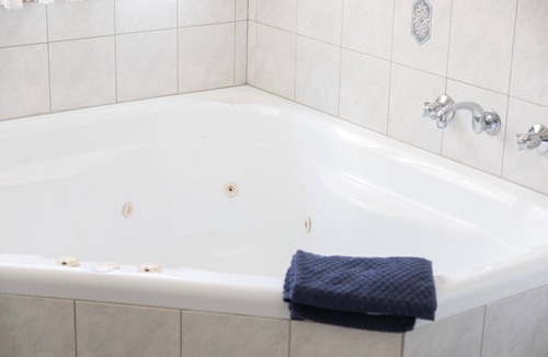 Worrolong Bed & Breakfast | PET FRIENDLY COTTAGES - COLLIE COTTAGE- 4 STAR SELF CONTAINED COTTAGES