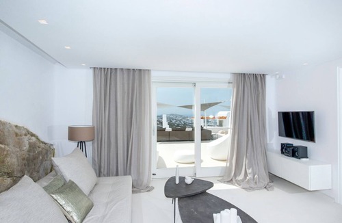 Tourlos Villa | Petalite Suite - One Bedroom Villa, Sleeps 4