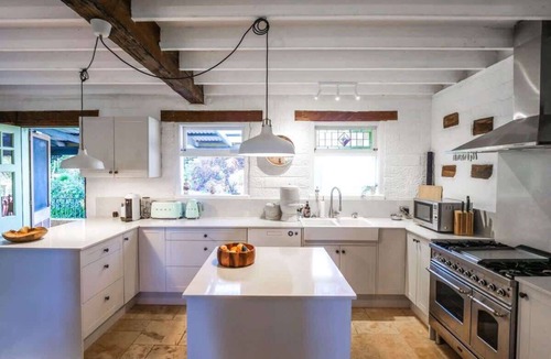 Morton Hostel | Petana Farm Stay Summ