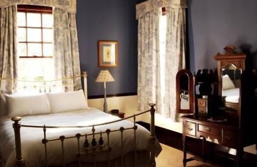 Armidale House | Petersons Armidale Winery & Guesthouse