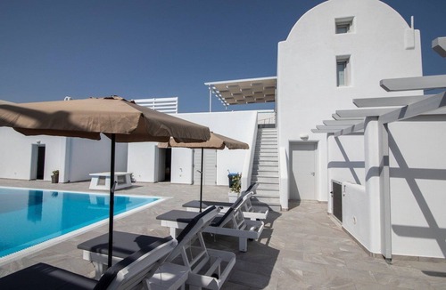 Perissa Villa | Petra Aqua Villa