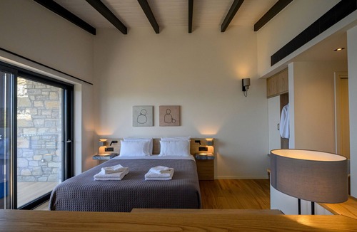 Lefktron Hotel | PETRA Deluxe Studio Suite, Mani Suites