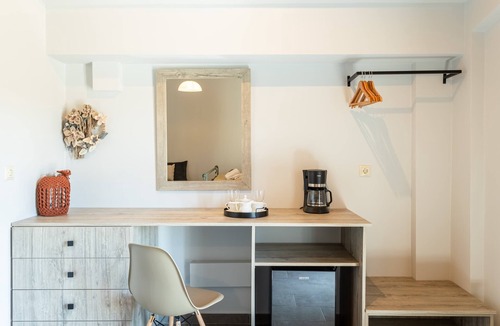 Lepreo Condo | Petrino Serene Nest - Cozy Hideaway