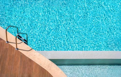 Filaki Villa | Petroktisto Luxury Villa Heated Pool & Jaccuzzi
