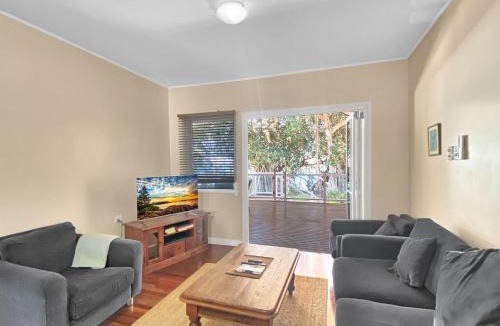 Picnic Bay Apartment | Picnic Bay Apartments Unit 4