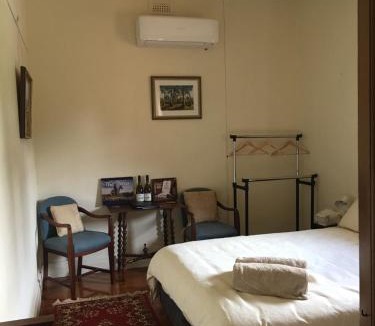 Hamilton Bed & Breakfast | Pierrepoint Accommodation