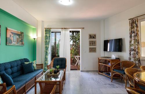 Houdetsi House | Pigi Paradise Residence