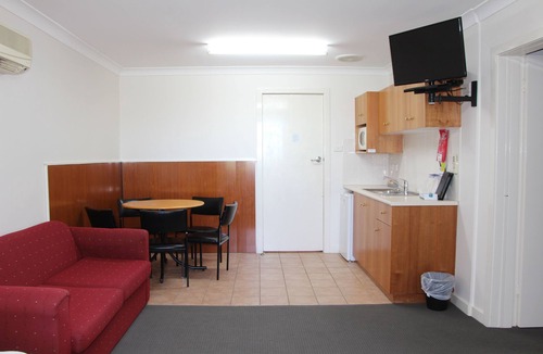 Faulconbridge Hotel | Pioneer Way Motel