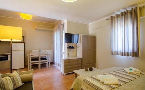 Agios Minas Apartment | Plaka Studios