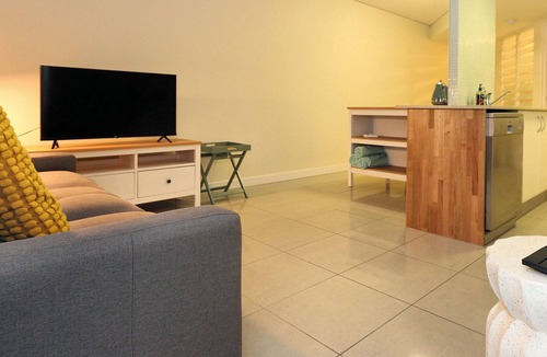 Bargara Apartment | Platinum Apartments - Unit 2
