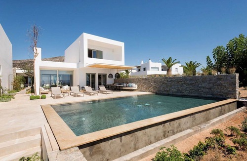 Drios Villa | Platinum Paros Villa | 4 Bedroom Villa | Private Swimming Pool & Amazing Sea.