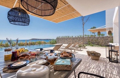 Drios Villa | Platinum Paros Villa | 4 Bedroom Villa | Private Swimming Pool & Amazing Sea.