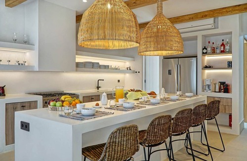 Paros Villa | Platinum Paros Villa | 6 Bedrooms Villa | Private Swimming Pool & Astounding