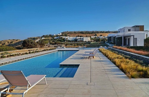 Paros Villa | Platinum Paros Villa | 6 Bedrooms Villa | Private Swimming Pool & Astounding